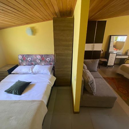 Park Hotel Tbilisi ภายนอก รูปภาพ
